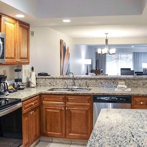 Two-Bedroom Suite King Twin Beds